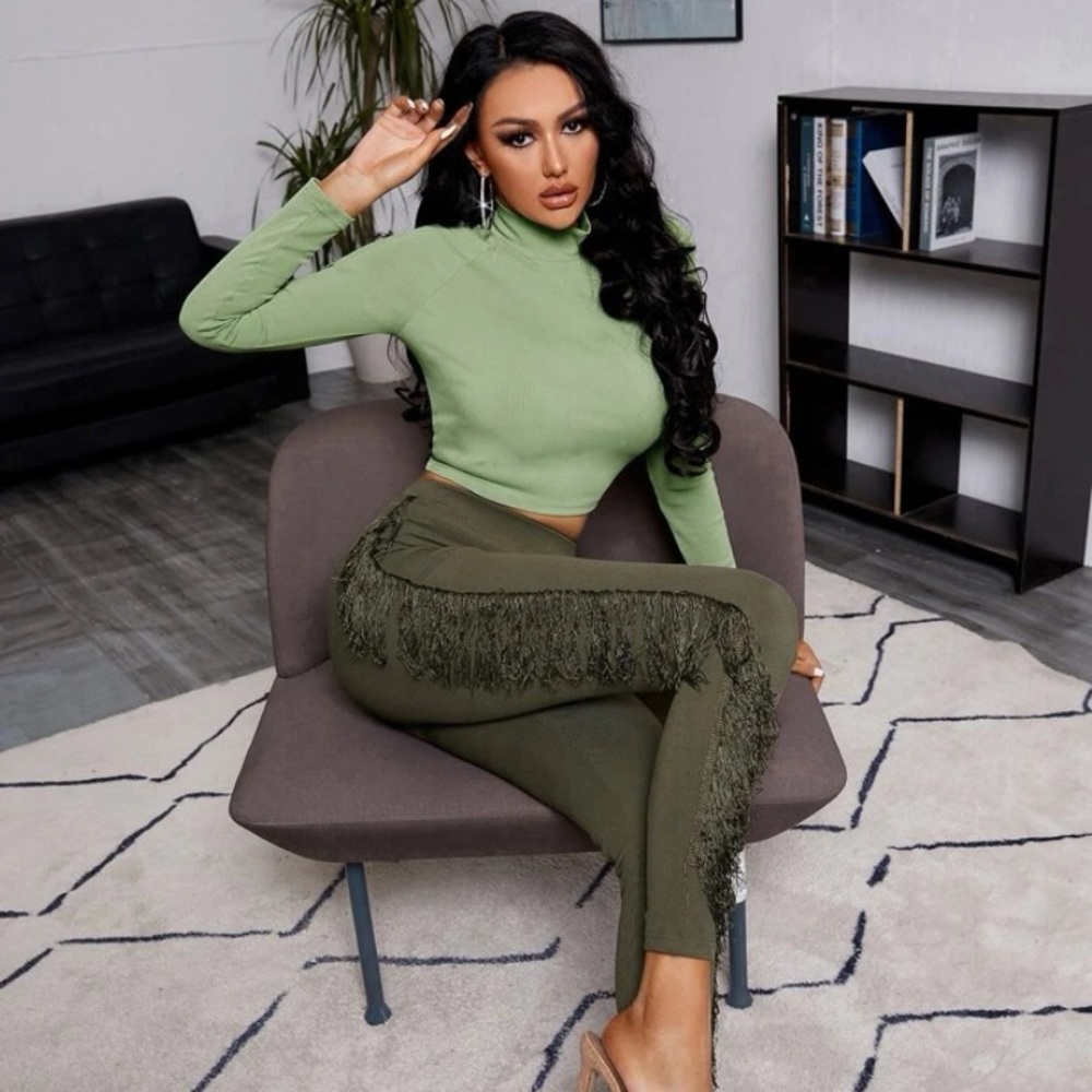 New without tags 2 piece green colored outfit